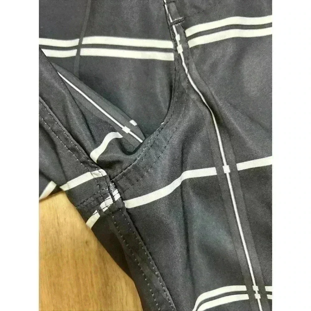 The North Face Men's Board Shorts Trunks Sz 36 Black Plaid Never Stop Exploring